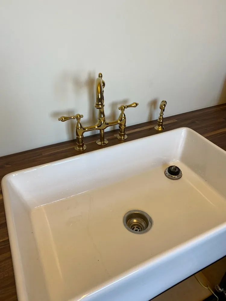 Slide of Vessel Plumbing