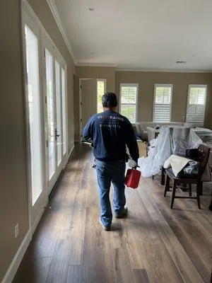 VIC DRAINS & PLUMBING Logo