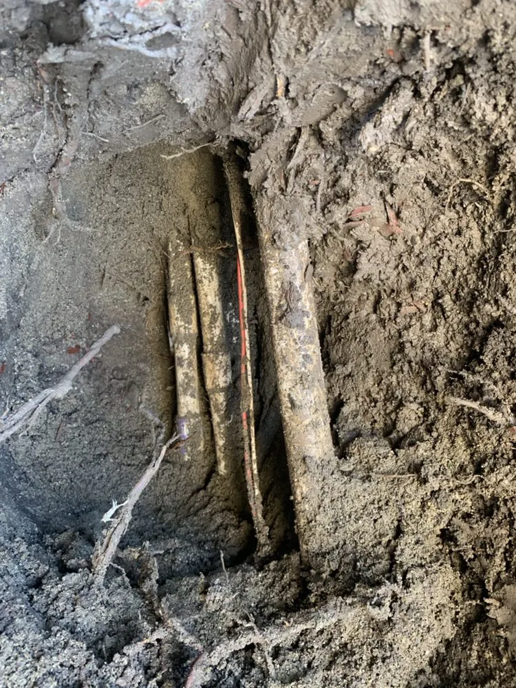 Slide of Vic's Handy Plumbing