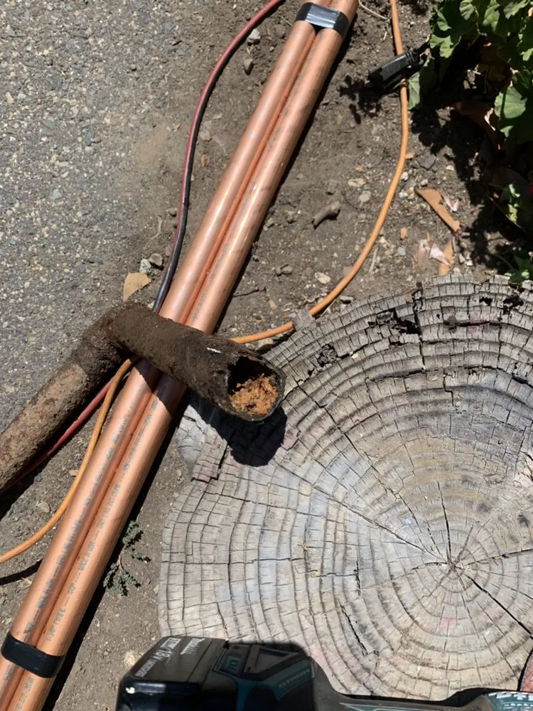 Slide of Vic's Handy Plumbing