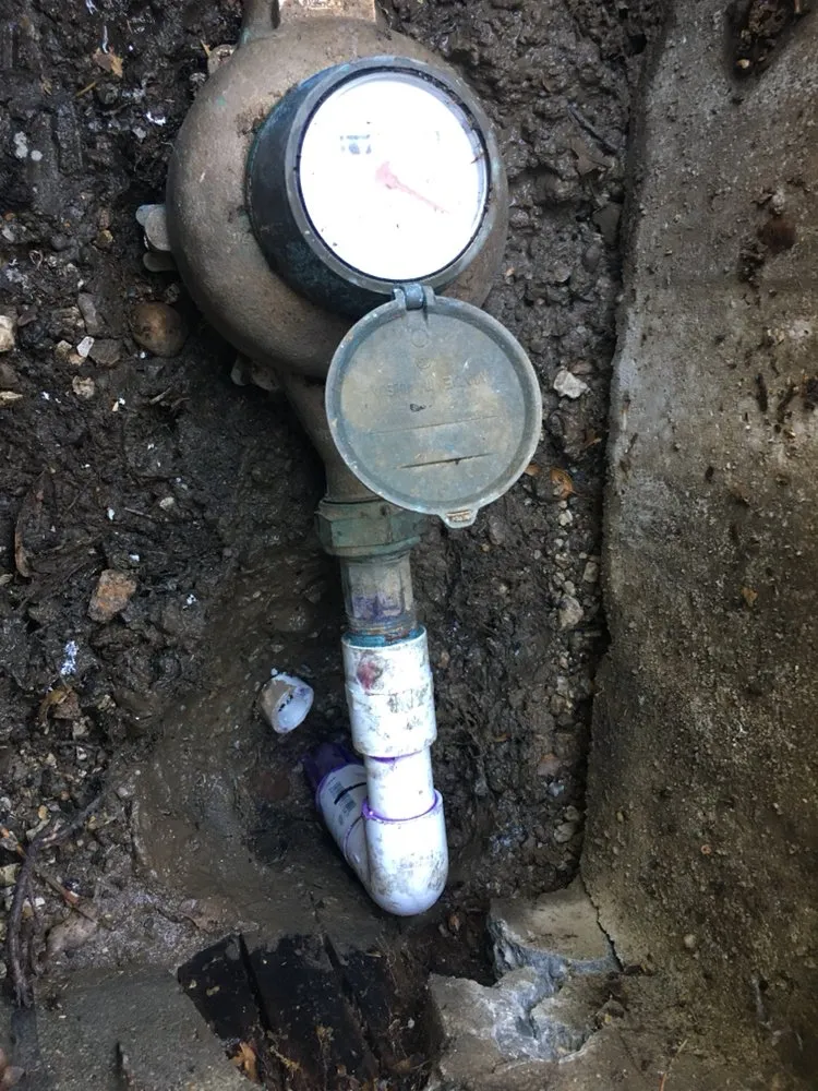 Slide of Vic's Handy Plumbing
