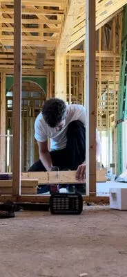 Vincent’s Handyman Service Logo