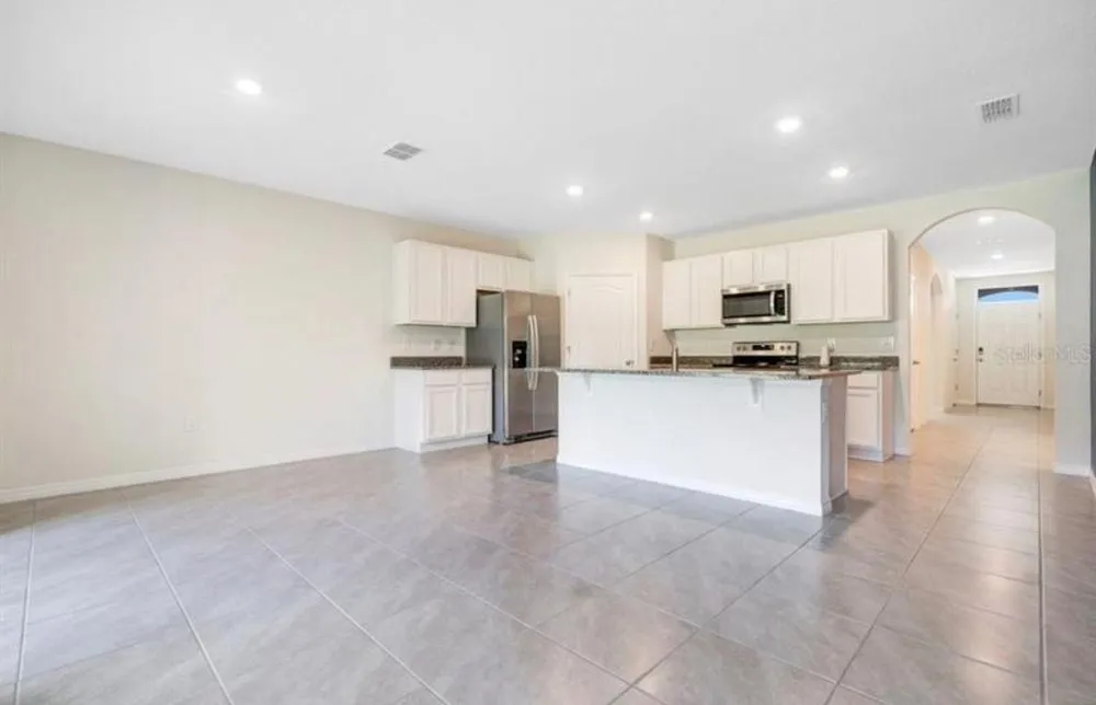 Slide of Vinnies Home Repairs Top To Bottom