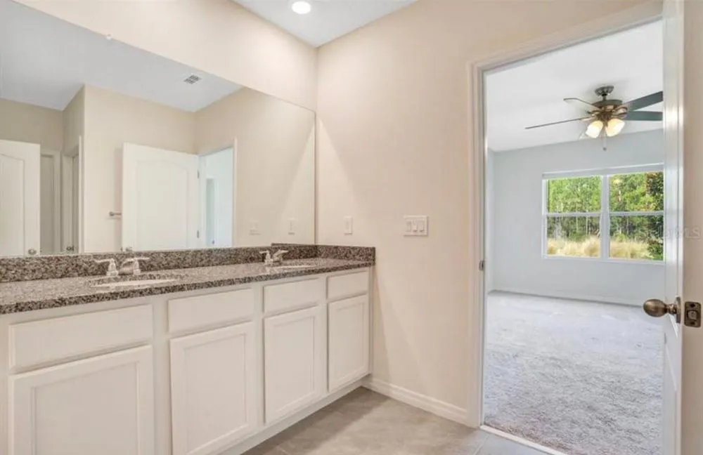 Slide of Vinnies Home Repairs Top To Bottom