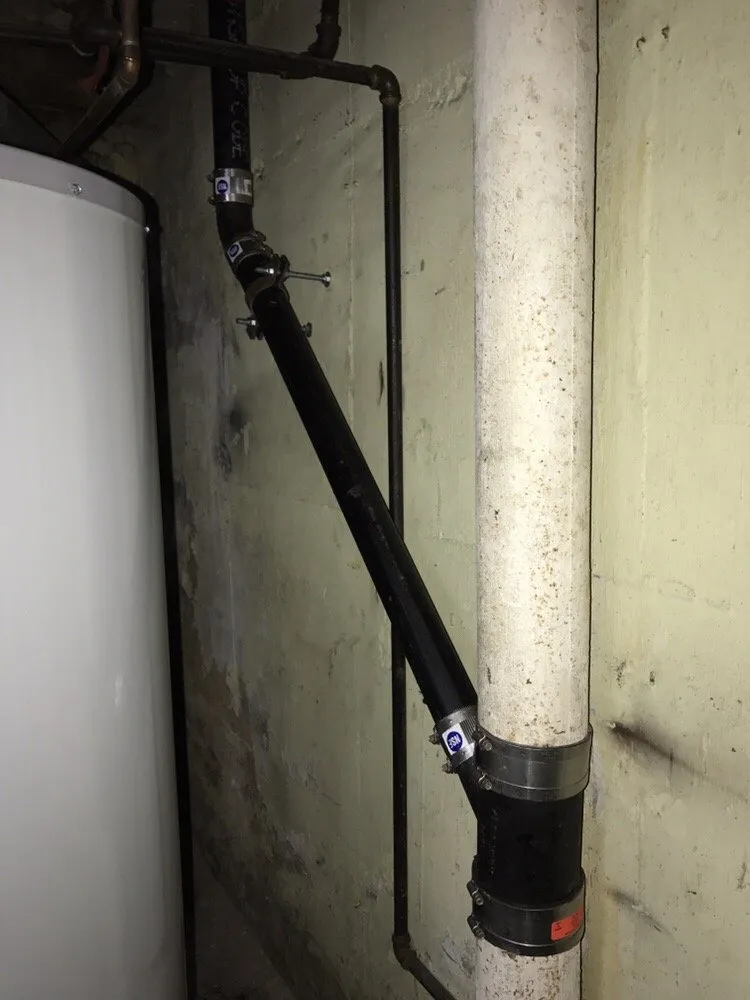 Slide of Vinny's Pipe Repair & Drain Cleaning