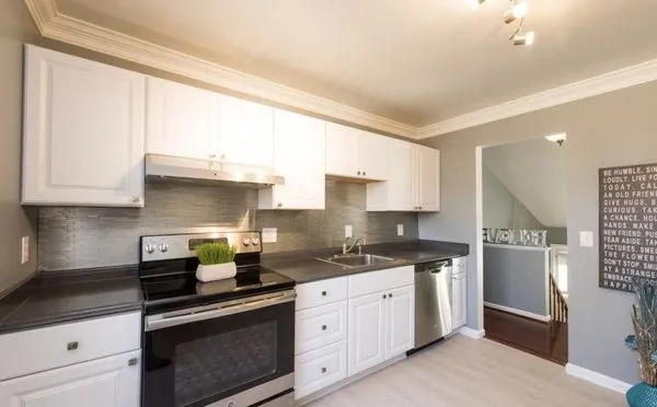 Virginia General Contractor Logo