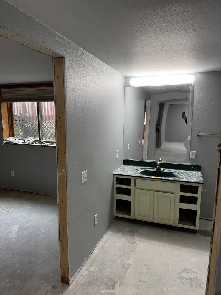 Slide of V&M Solutions Pro