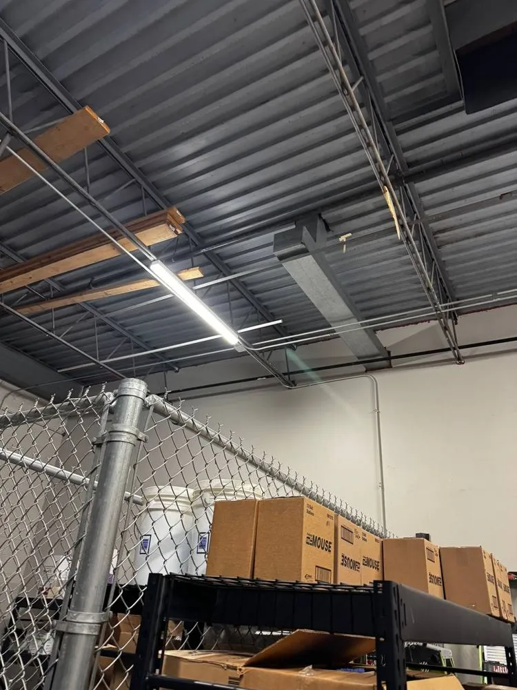 Slide of V&M Solutions Pro