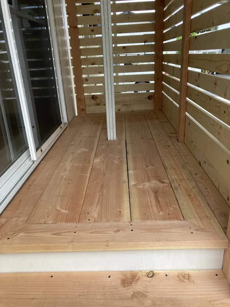 Slide of Voila Handyman