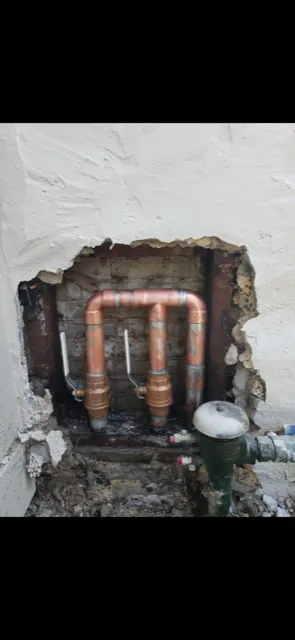 Slide of Von’s Plumbing