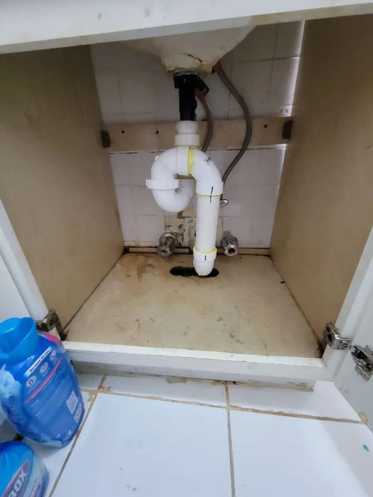 Professional pipe repair in St. Cloud, FL by VV Express Plumbers