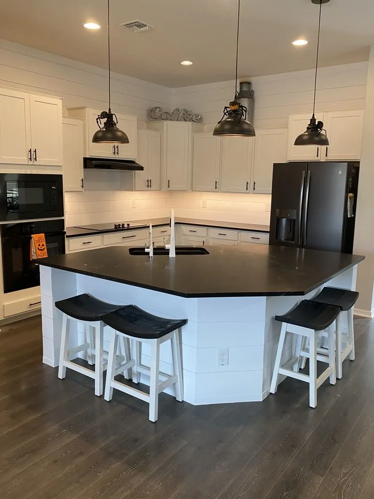 Slide of Wall To Wall Handyman Services