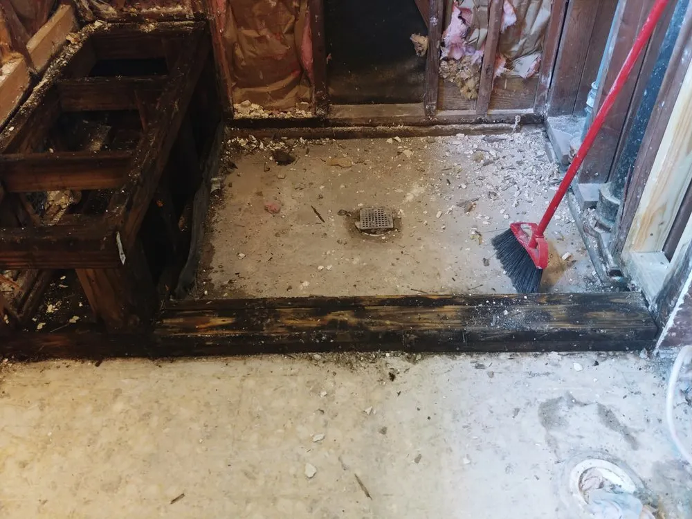 Top-rated emergency plumbing experts serving Houston, TX - Warrior Contractors