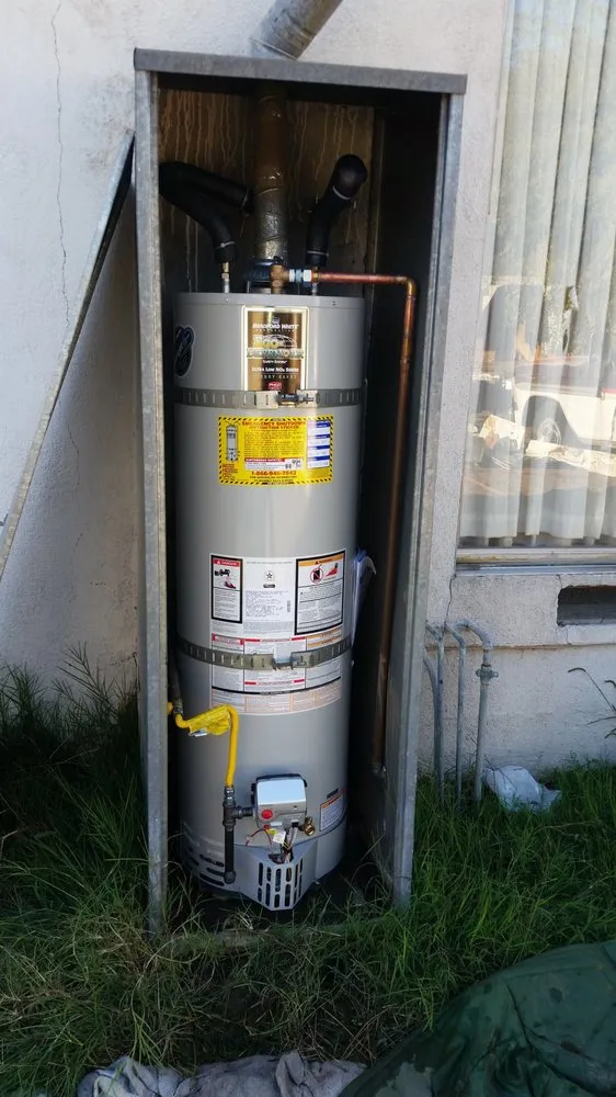 Quality emergency plumbing service in Santa Monica, CA - Water Heaters Only