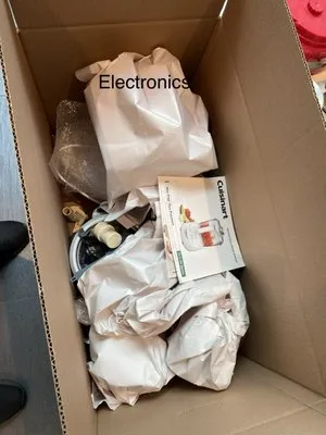 Water Leak & Cleanup Specialist Logo