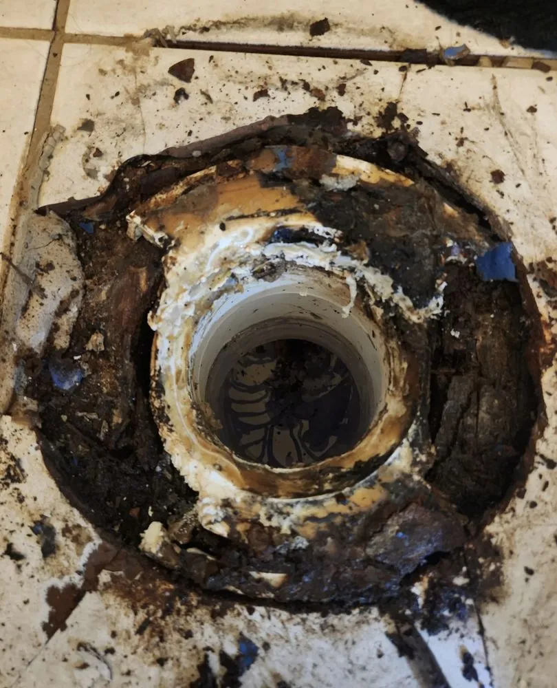 Emergency pipe repair for homes in Grapevine, TX by Water Problem Under The Sink