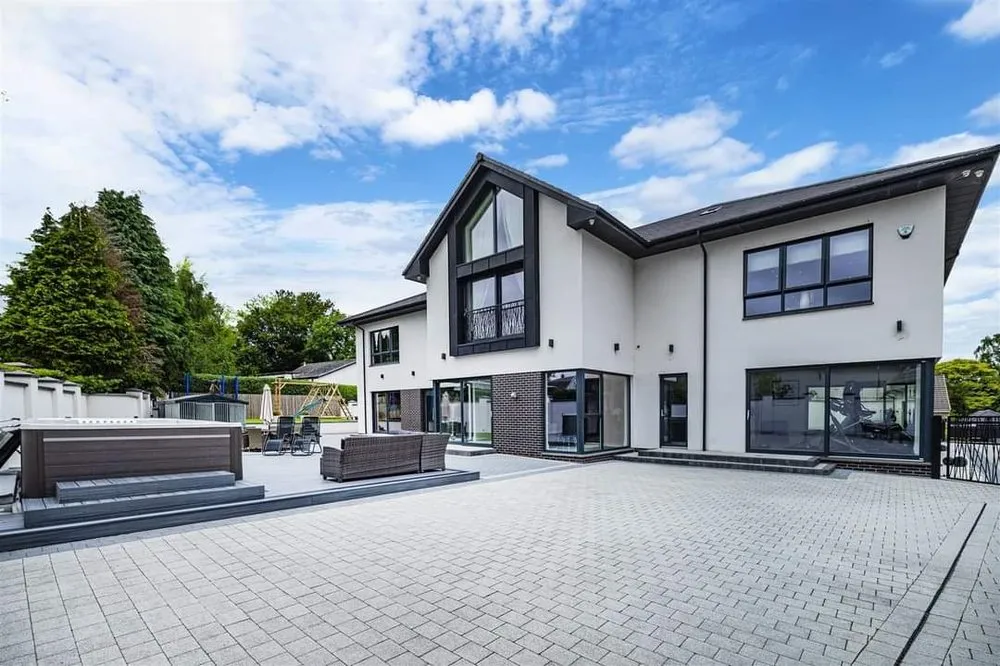 Slide of W&B Construction and Remodeling