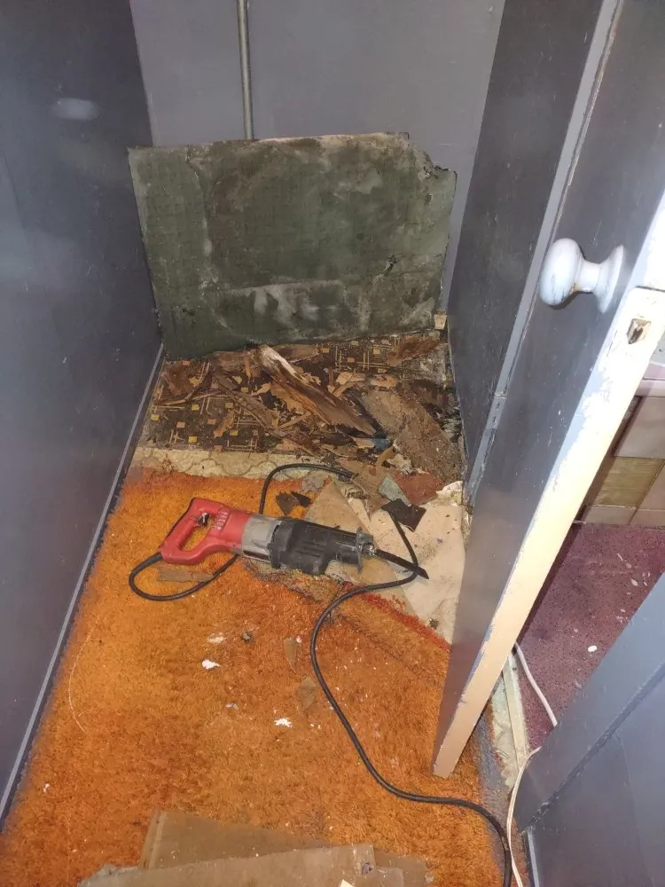 Slide of We Can Fix It Handyman Service