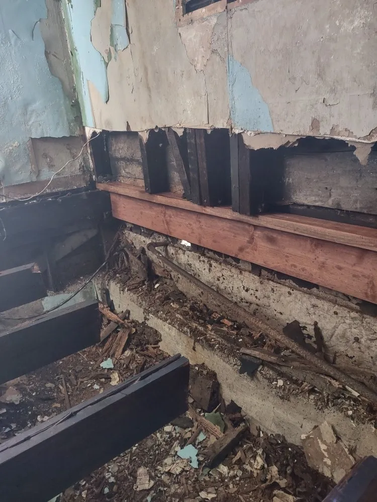 Slide of We Can Fix It Handyman Service