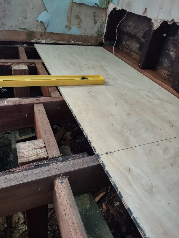 Slide of We Can Fix It Handyman Service