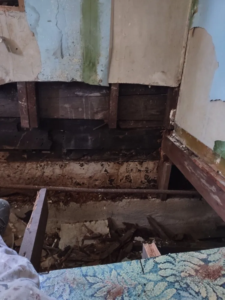 Slide of We Can Fix It Handyman Service