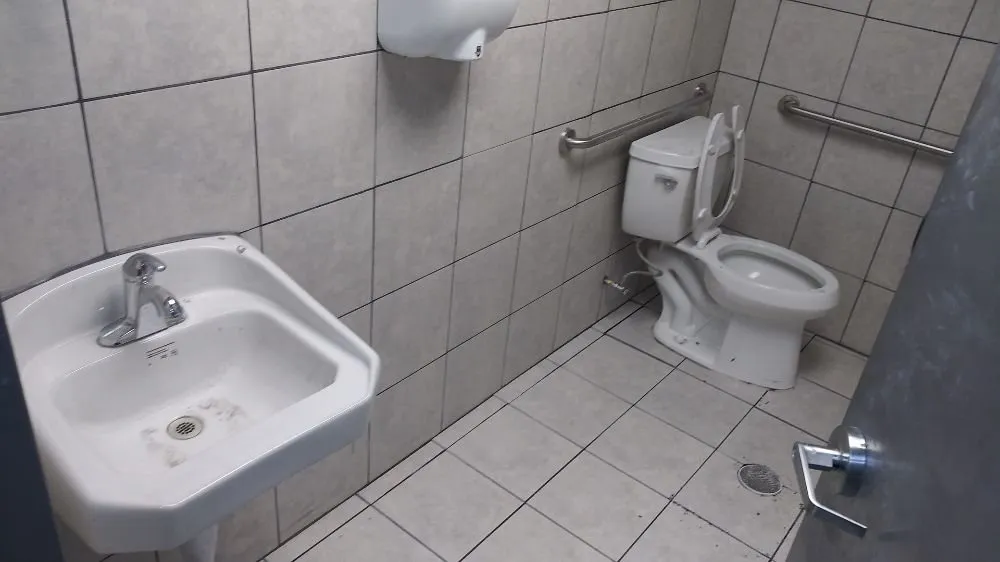 Slide of White Glove Piping & Drain Service