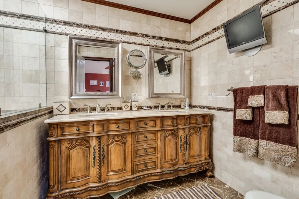 Slide of Whitestone Contracting