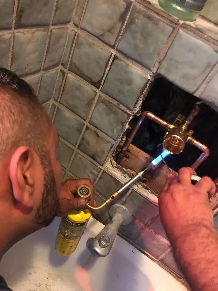 Slide of William Cruz Plumbing