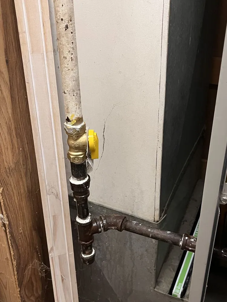 Slide of Wingman Windows