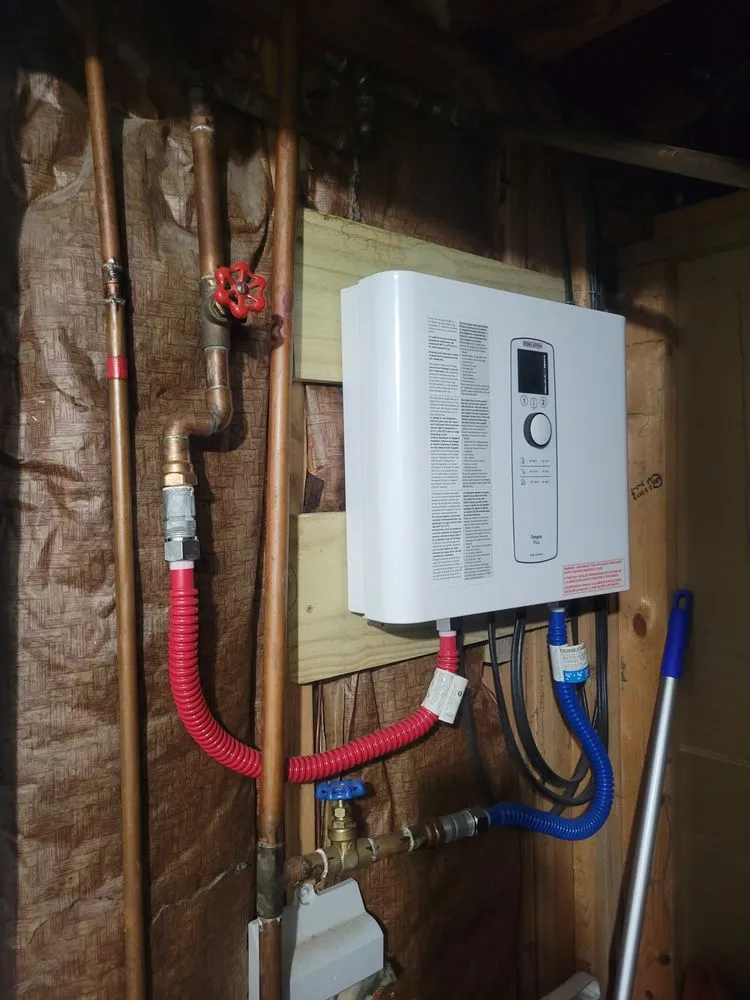 Slide of Wolfdaddy Home Contractors