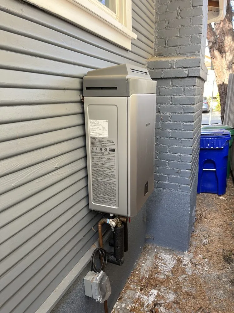 Slide of Women's Plumbing Repair