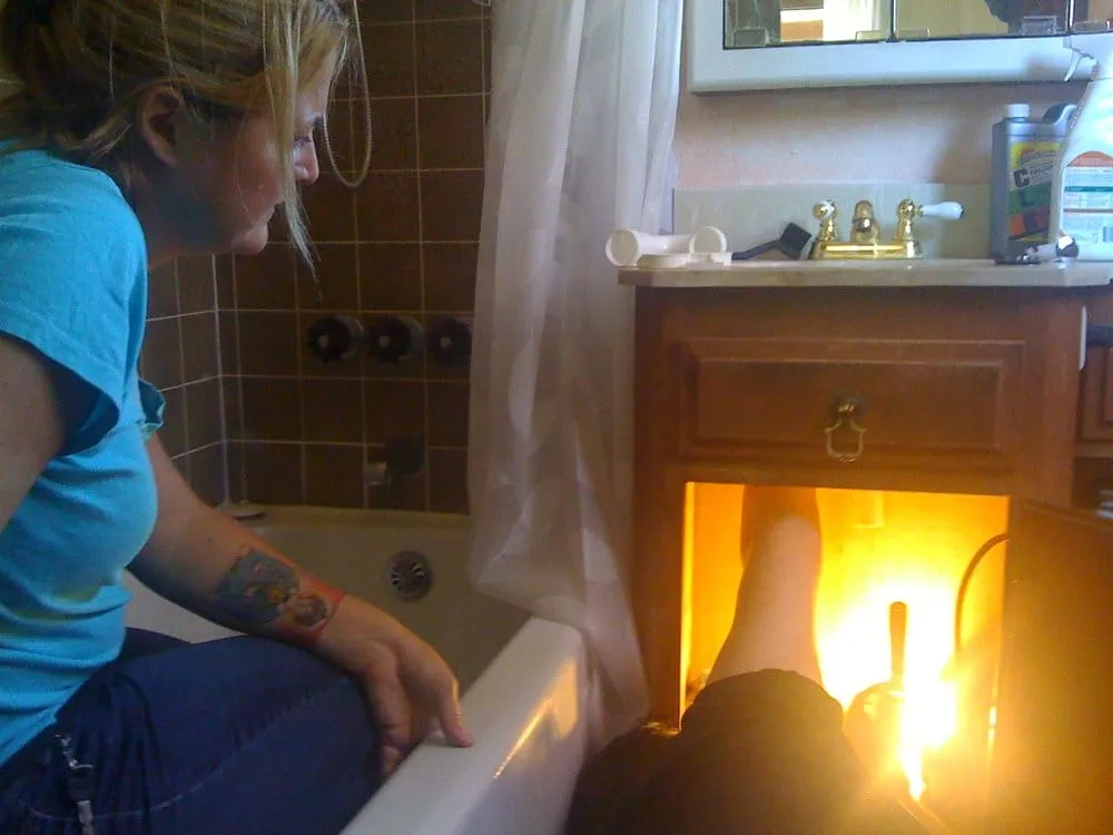 Slide of Women's Plumbing Repair