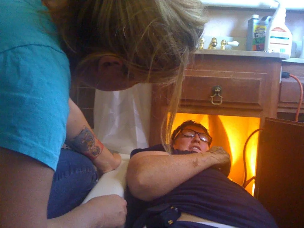 Slide of Women's Plumbing Repair