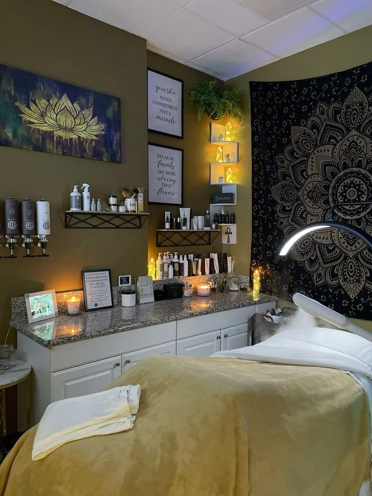 Slide of Wood Streets Handyman