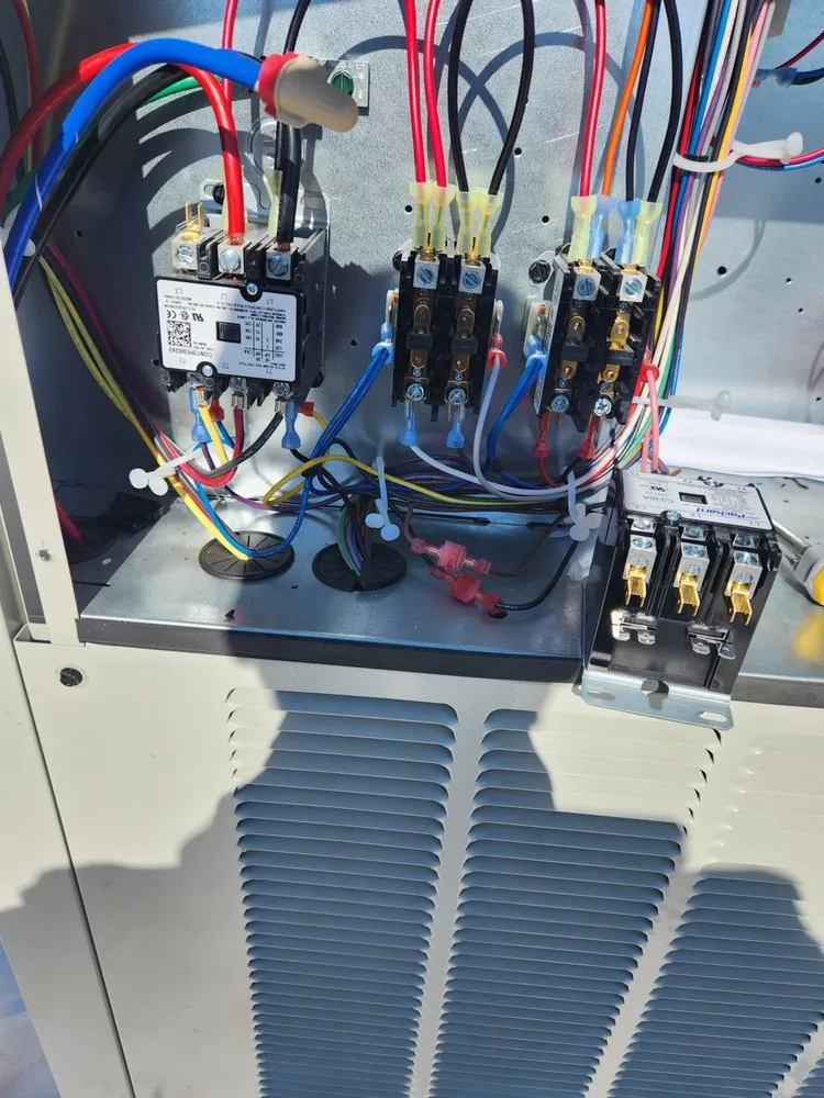 Slide of Worry Free HVAC, Plumbing and Electric