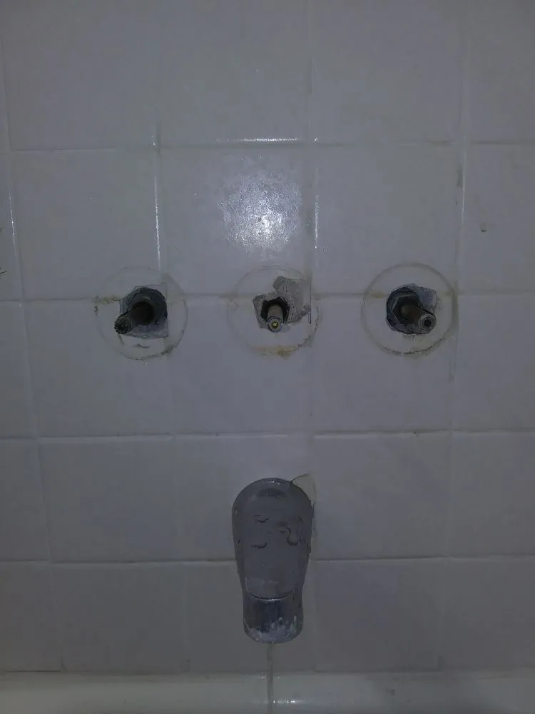 Affordable emergency plumbing for homes in Huntington Beach, CA by Wymore's Plumbing