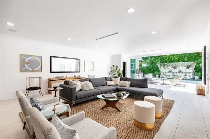 Slide of Wynn Builders