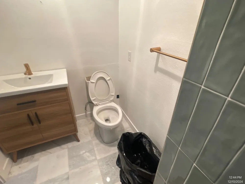 Slide of Xpress Plumbing and Construction