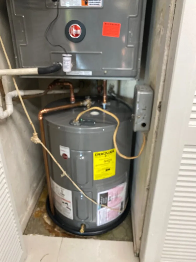 Slide of Y & QQ Plumbing Services