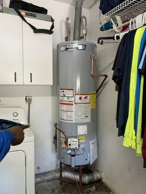 Y & QQ Plumbing Services Logo