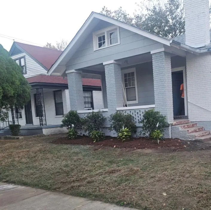 Slide of Yahnus Contracting