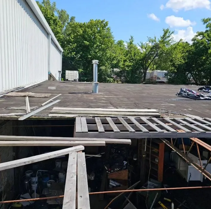 Slide of Yahnus Contracting