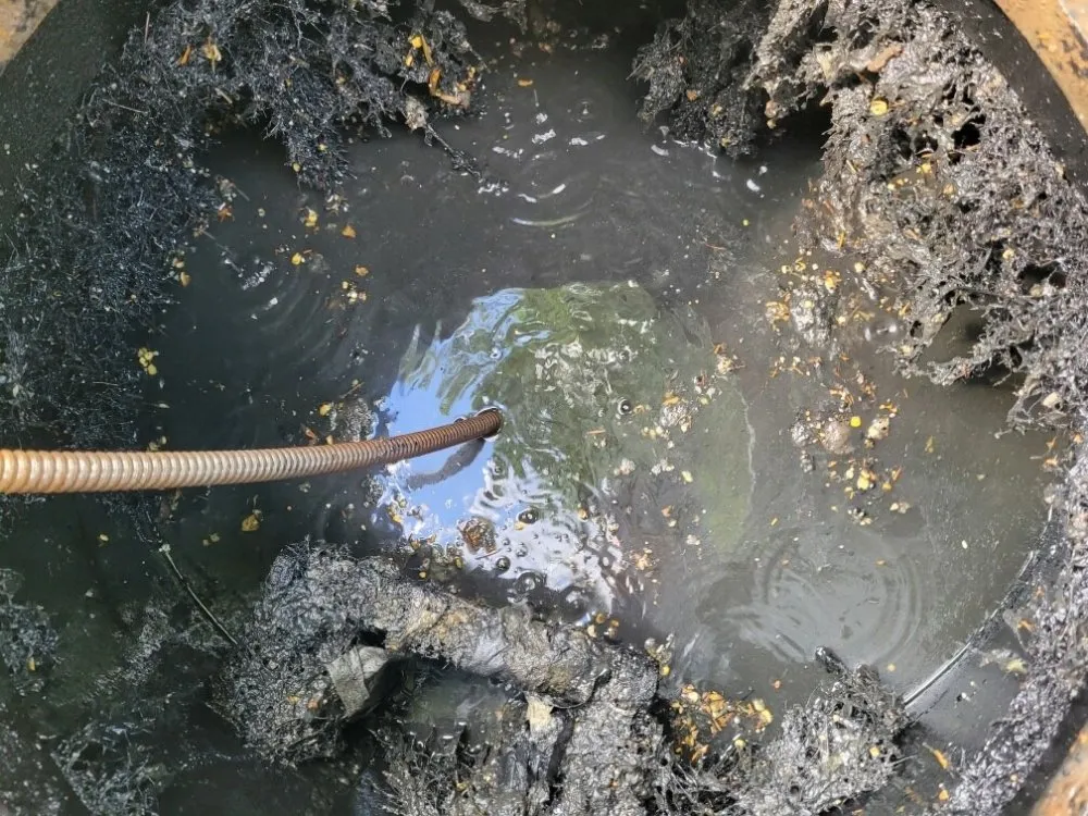 Slide of Yetti Plumbing