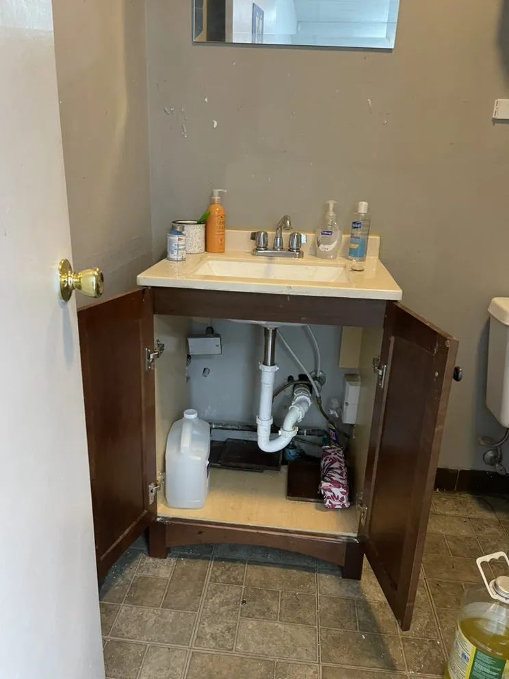 Emergency water heater service experts serving Chickamauga, GA - Your Best Tool Plumbing service