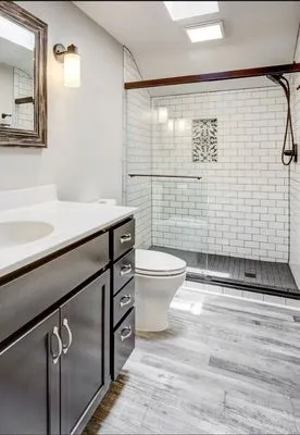 Yours Truly Contracting Group Logo