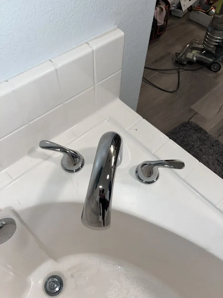 Slide of Z4 Plumbing Solutions