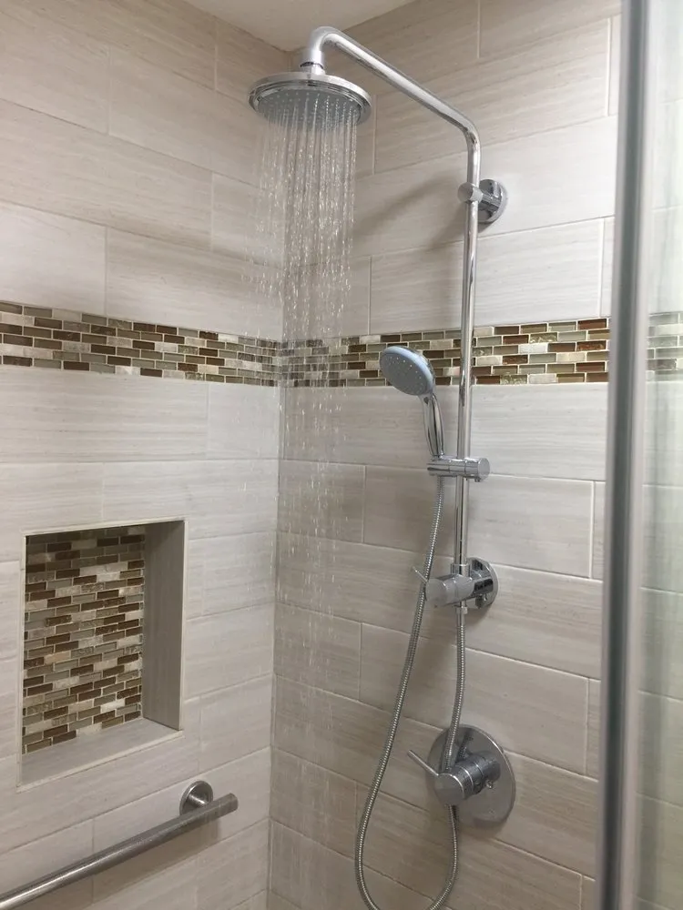 Slide of Zaragoza Plumbing Team