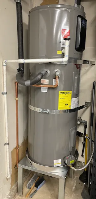 Slide of Zaragoza Plumbing Team