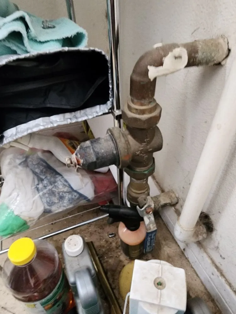 Slide of Zebs Plumbing