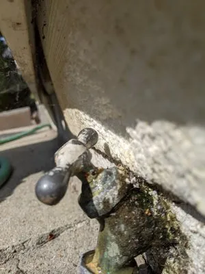 Zec & Ros Plumbing Logo